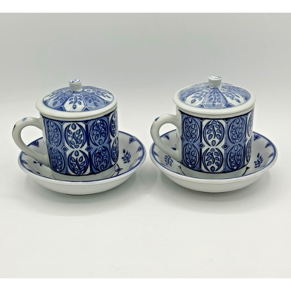 Williams Sonoma IDG Mugs with Lids Saucers Blue White Coffee Tea Cups Set of 2 - Picture 1 of 9